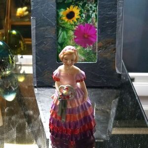 "THE LITTLE BRIDESMAIDS " ROYAL DOULTON!!!  NWOT!!!